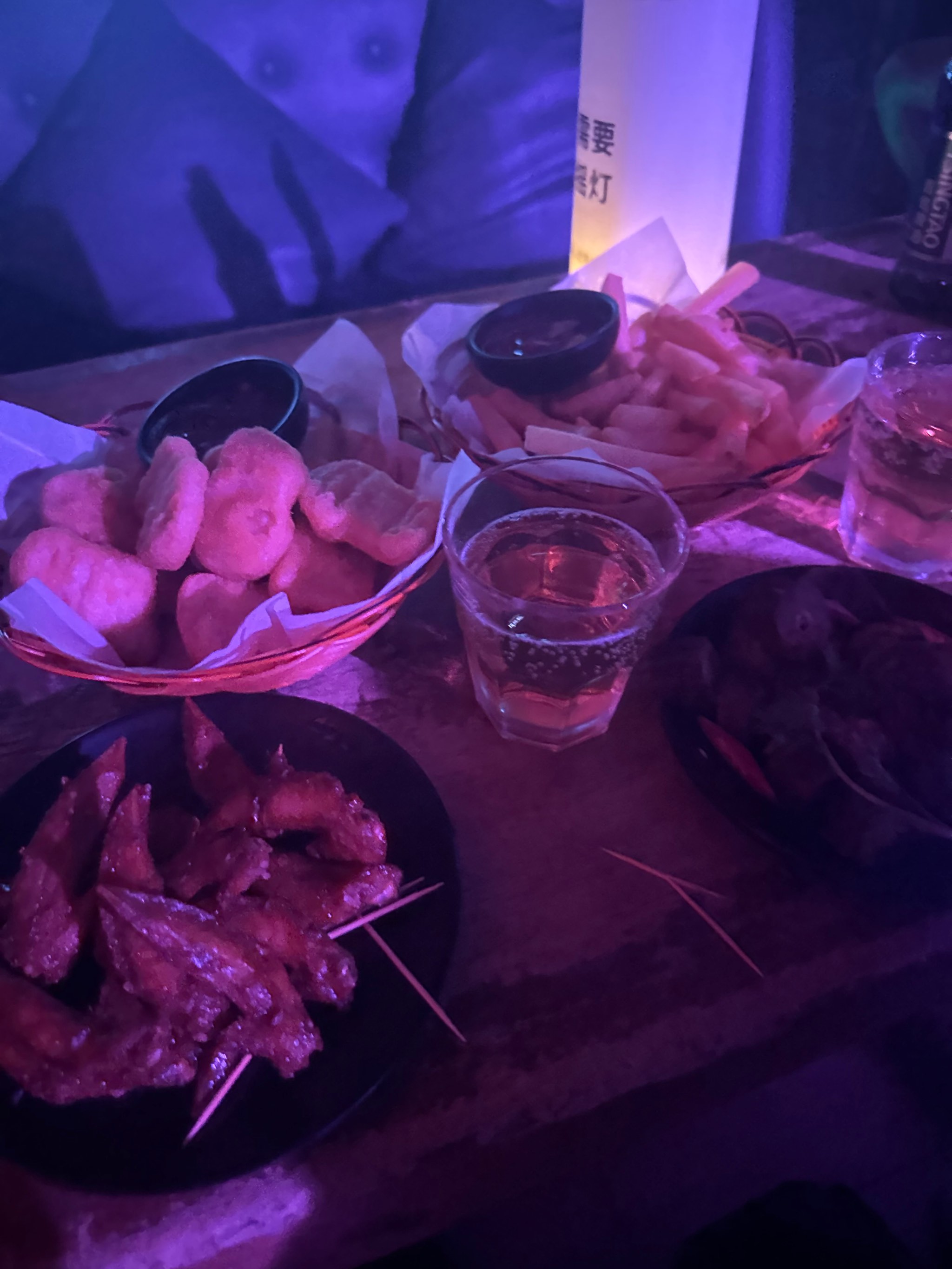 昆明商务ktv推荐中低端商务ktv选择-官渡区ktv预定